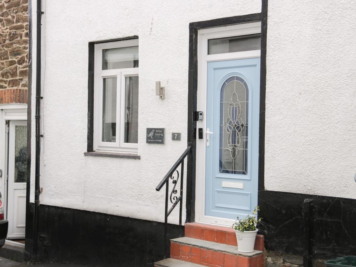 7 Watkin Street Holiday home Conwy